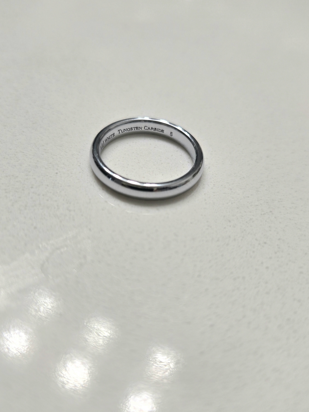 Classic 2mm Tungsten Band Ring - Silver Size 5